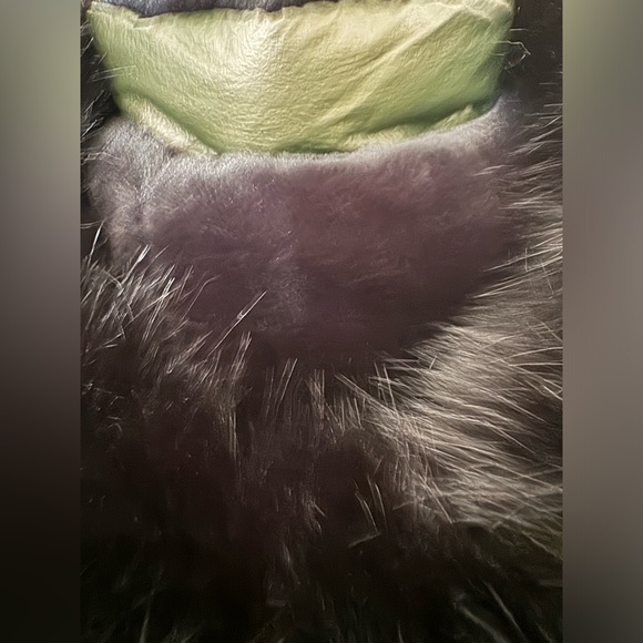 NWOT🔥Michael Kors Puffer Vest Faux Fur Lining - Picture 12 of 16